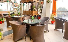 Hotel Palm Do'R - 02 Mins From New Delhi Railway Station